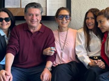 Difunden foto de Yolanda Andrade tras falsa versión de su muerte; está sonriente en silla de ruedas