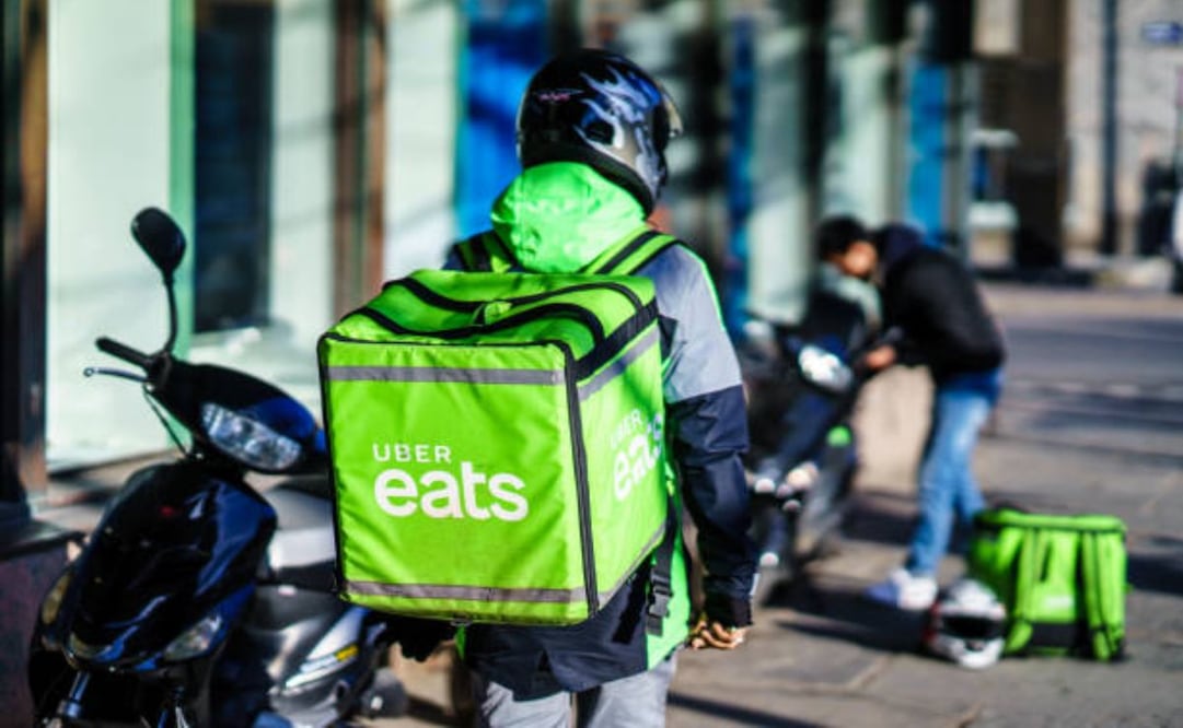 La legisladora denunció que el servicio de taxi en moto que ofrecen las empresas de Uber y Didi “es ilegal y negligente”. Foto: IStock