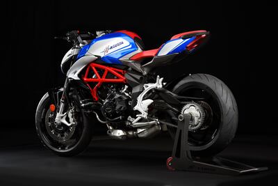 MV Agusta Brutale 800 America: arma imperial