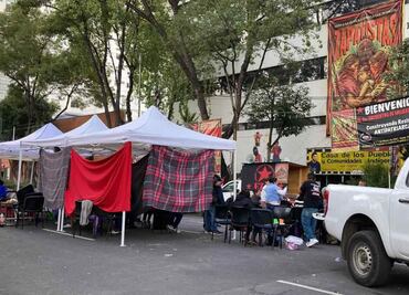 Comunidad Otomí mantiene bloqueo en la Avenida México Coyoacán