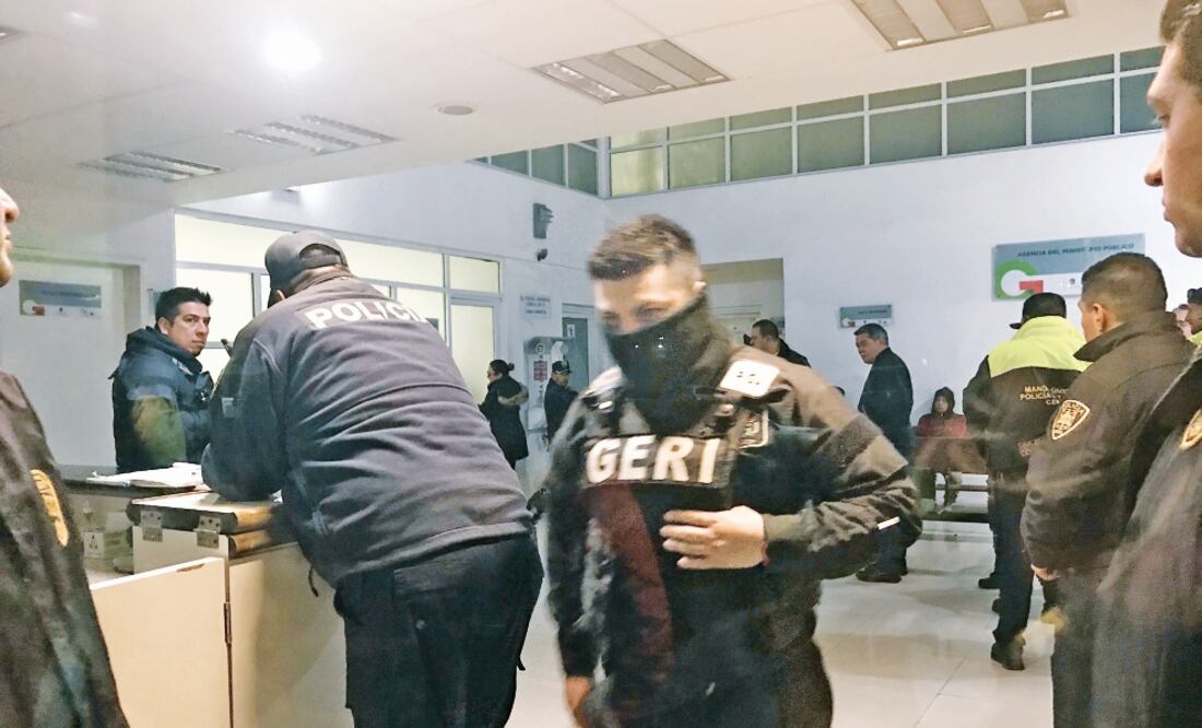 Familiares del estudiante dudan que éste haya llegado por su propia cuenta a Tlalnepantla, debido al estado en que se encuentra (REBECA JIMÉNEZ. EL UNIVERSAL)