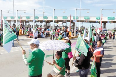 “Seguirán bloqueos si no nos atiende el Ejecutivo”, dicen campesinos