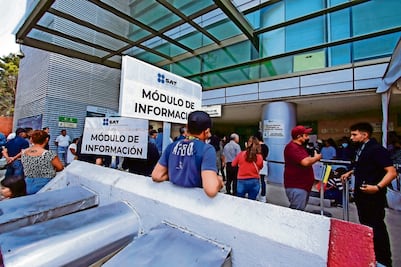 Adeudos fiscales marcan récord de 2 billones de pesos