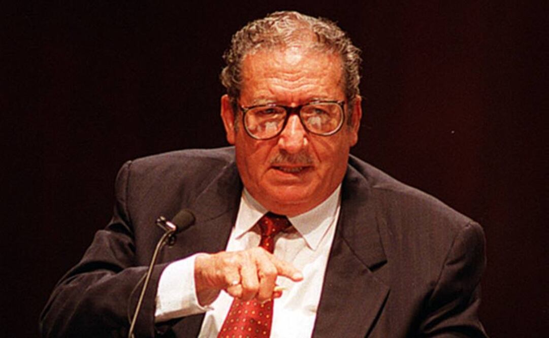 El carácter coloquial de su poesía, convirtió a Sabines en uno de los poetas más reconocidos y admirados de México. FOTO: Archivo.