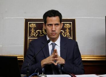 Juan Guaidó, líder de la Asamblea de Venezuela, se proclama “presidente encargado del país”