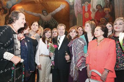 Reconocen a Porfirio Muñoz Ledo por trayectoria