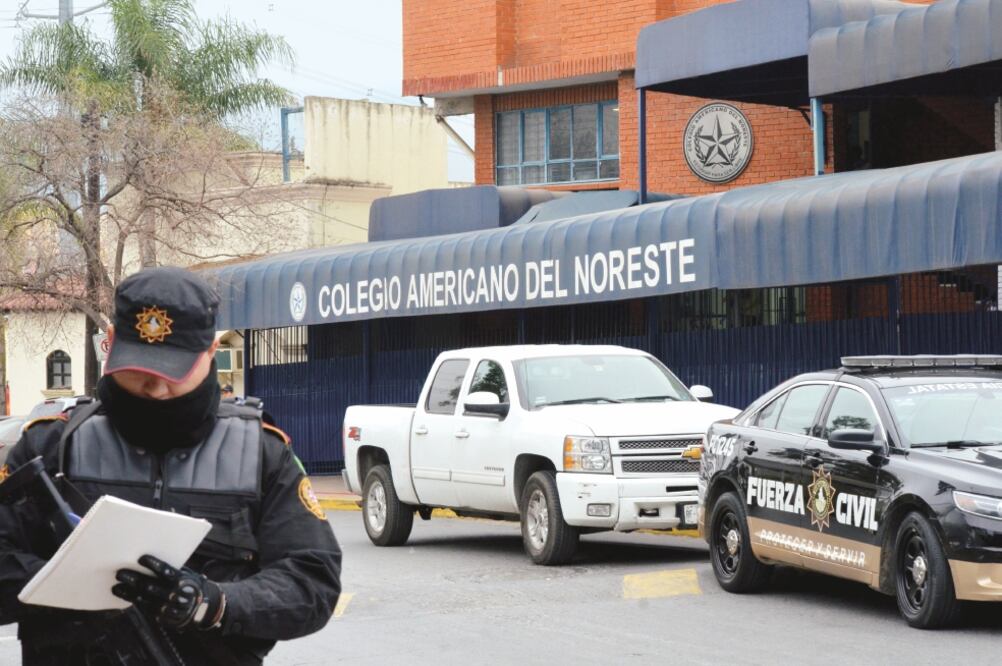 Focos rojos. La amenaza en Facebook imitaba la balacera acontecida hace unas semanas en un colegio en Nuevo León (ARCHIVO. EL UNIVERSAL)