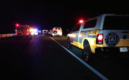 Vaca provoca accidente carretero; mueren cuatro personas calcinadas