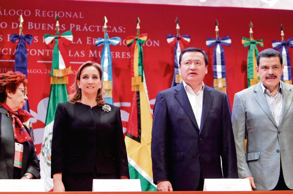 La canciller Claudia Ruiz Massieu; durante el diálogo para la erradicación de la violencia contra las mujeres (ESPECIAL)