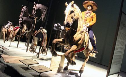 Muestra en Chile indaga sobre la figura del jinete 