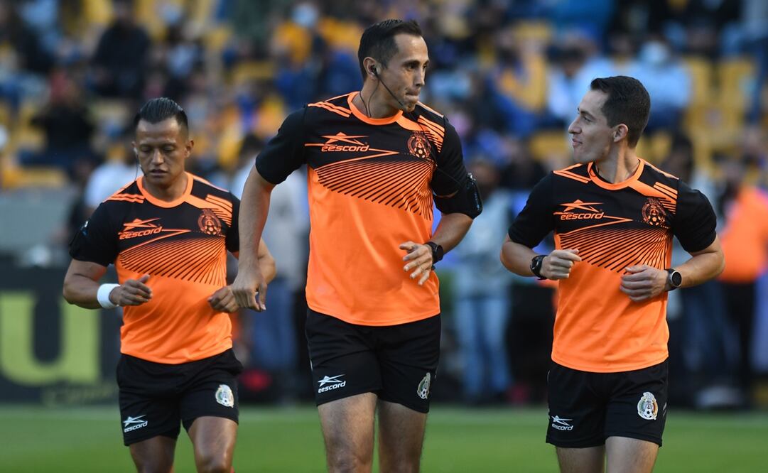 Soberbia y carencias arbitrales al desnudo en cuartos de final