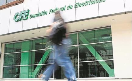 Fitch también baja calificaciones a CFE