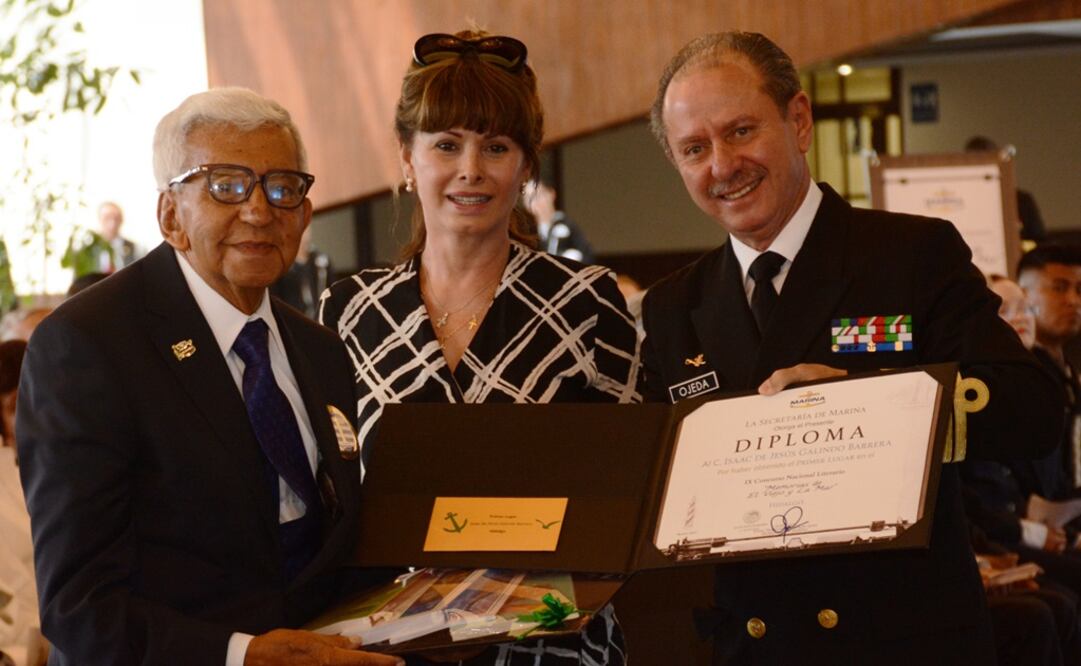 La ceremonia se llevó a cabo en la sede de la dependencia en la Ciudad de México. /Especial