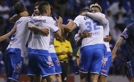 Cruz Azul cae de último minuto en Puebla