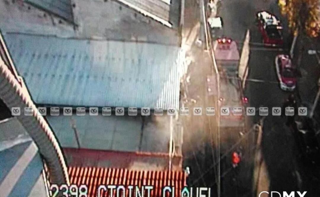 Servicios de emergencia combaten incendio en Cuauhtémoc 