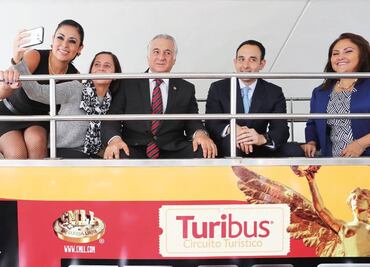 Inauguran ruta de Turibús por 100 Años de la Constitución