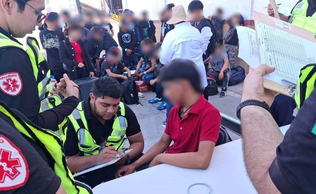 Paramédicos auxiliaron a los jornaleros (30/10/2025). Foto: Especial