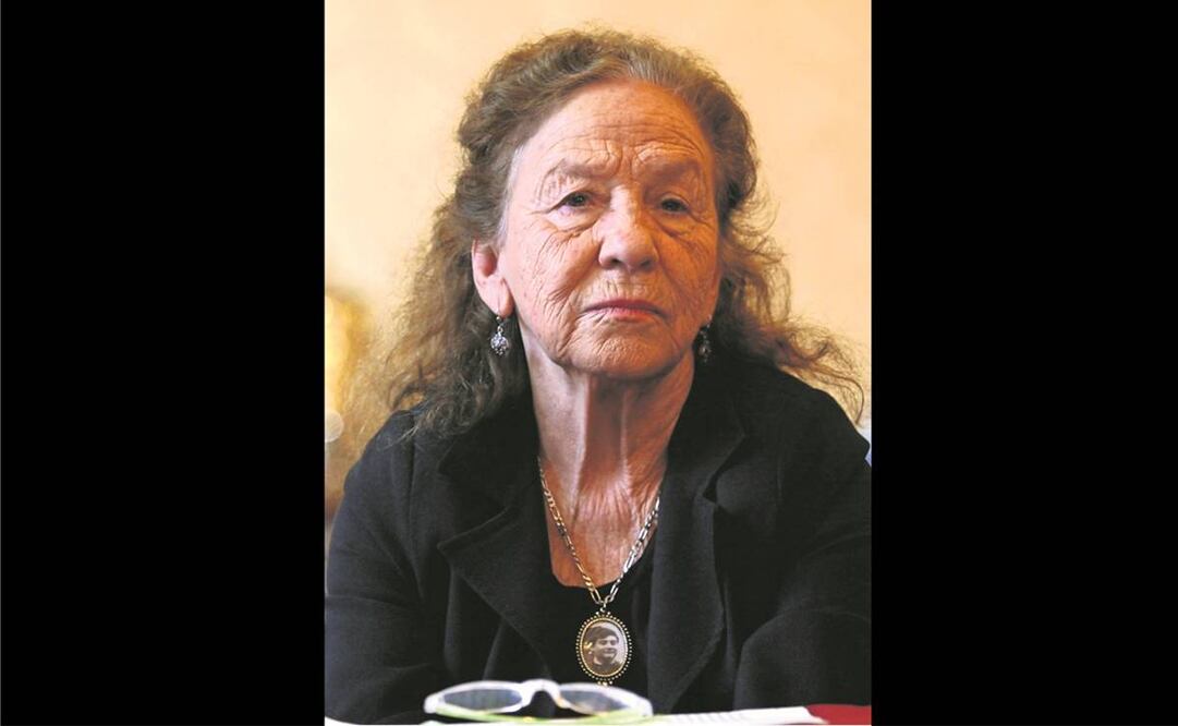 La medalla que nunca le regresaron a Rosario Ibarra