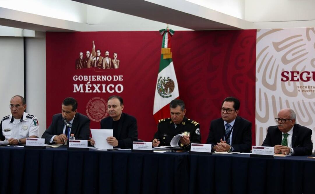 El secretario Alfonso Durazo encabeza la segunda Reunión Regional de Seguridad y Transporte Carretero. Foto: Twitter @SSPCMexico