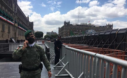Con “abate fuegos” y vallas soldadas, así se protege Palacio Nacional ante marcha por Ayotzinapa