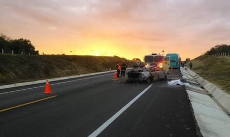 Fallecen 3 adultos y un bebé en choque en San Luis Potosí