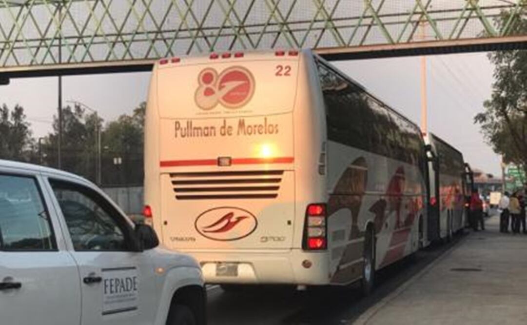 Two buses were detained bringing alleged voters to the State of Mexico - Photo courtesy of Santiago Nieto/FEPADE