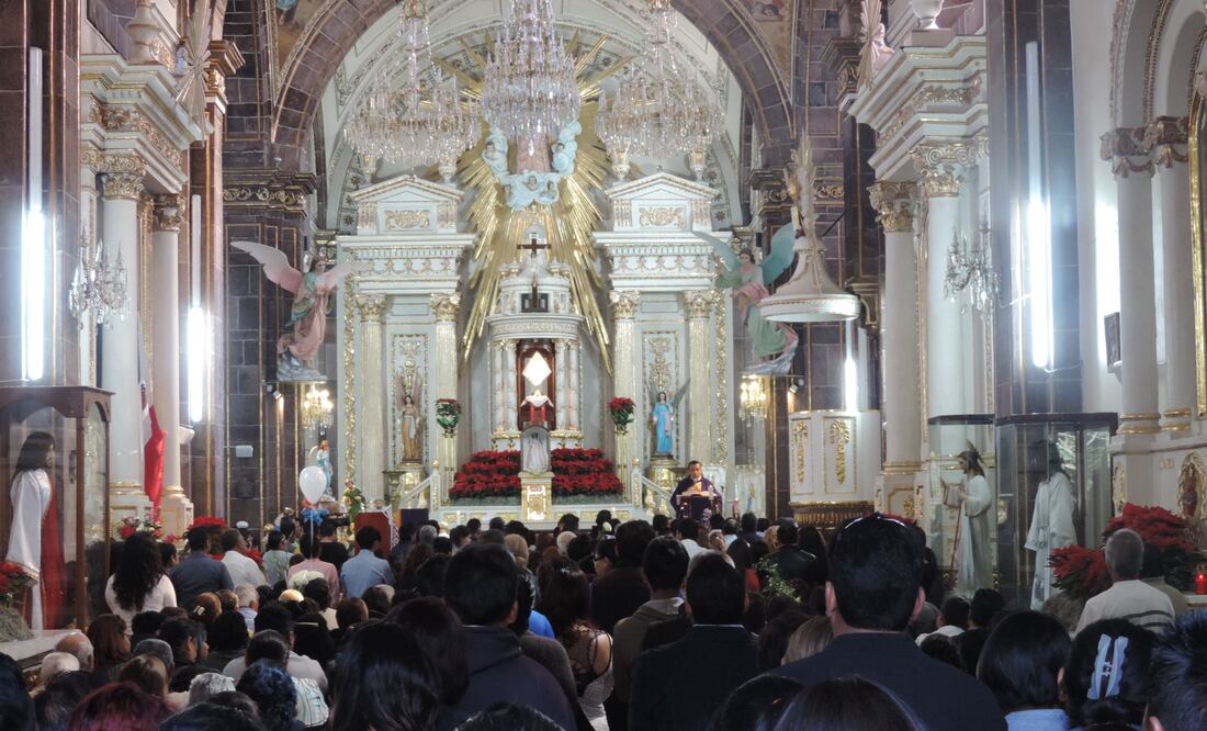 Tianguis de Tultepec, escaparate de la pirotecnia