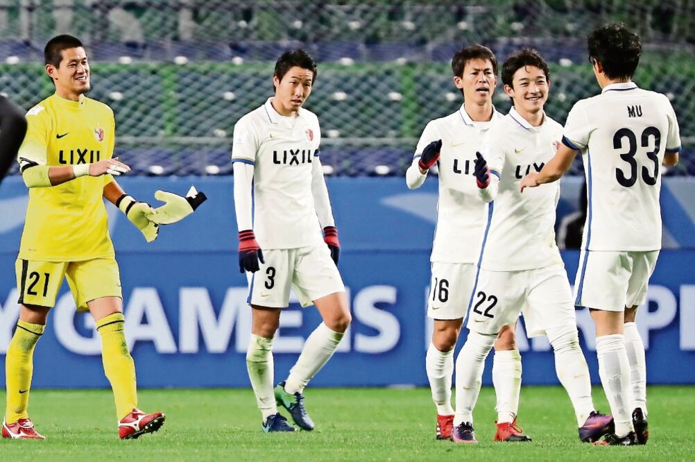 El Kashima Antlers sorprendió con velocidad a los colombianos. (KIMIMASA MAYAMA. EFE)