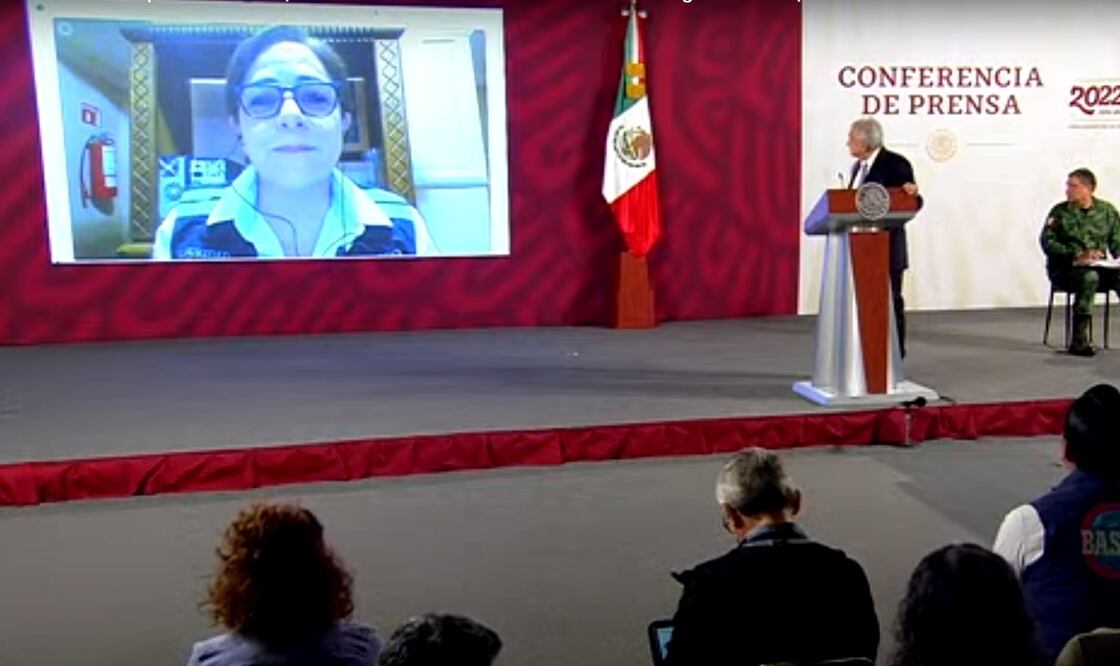 Velázquez detalló que durante toda la madrugada de este viernes se extrajo material, como polines, y que ya se cuenta con una extracción del 97% de agua que había en la mina. Foto: especial