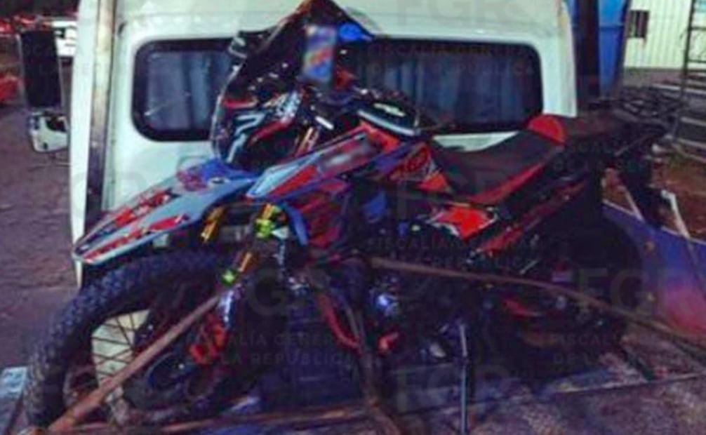 FGR anuncia vinculación a proceso a 10 personas por extorsión y portación de armas (14/04/2026). Foto: FGR