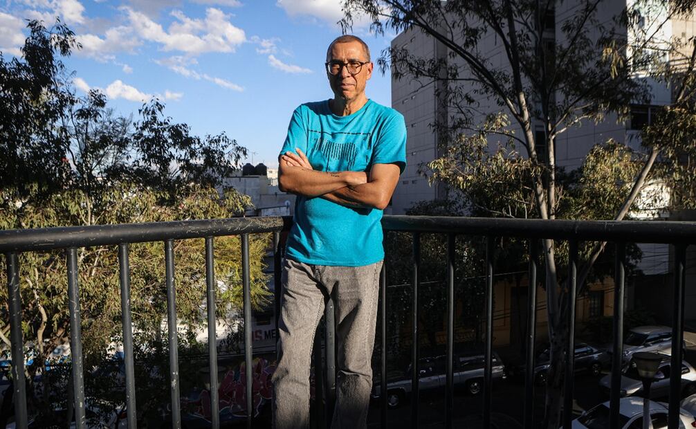 Entrevista al periodista Eduardo Cruz Vázquez, quien presenta su libro "Vislumbres del sector cultural". Fotos: Gabriel Pano/ EL UNIVERSAL.