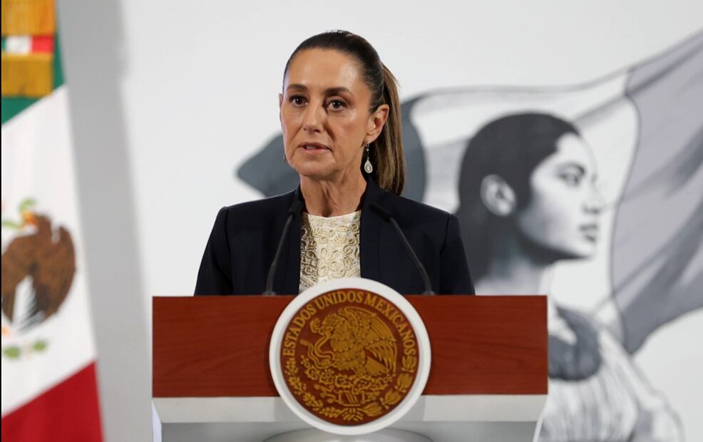 A unas horas de que entre en vigor la imposición de aranceles de 30% a productos mexicanos por parte del Gobierno de Estados Unidos, Sheinbaum Pardo informó que esta tarde recibirá a congresistas estadounidenses que realizan una visita a nuestro país, con quienes conversará sobre la relación entre ambos países, migración, seguridad y comercio. Foto: Gabriel Pano/EL UNIVERSAL