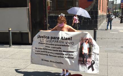 En el Día de las Madres Silvia protesta desnuda; pide investigar asesinato de su hijo