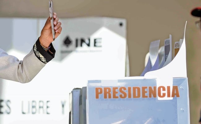 Comisión para la Reforma Electoral propone reordenar pluris y recorte al INE; estos son los cambios que plantea