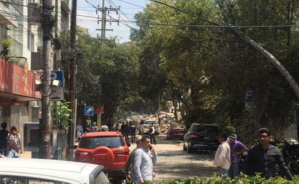 Reportan 6 personas atrapadas en edificio de calle Ámsterdam