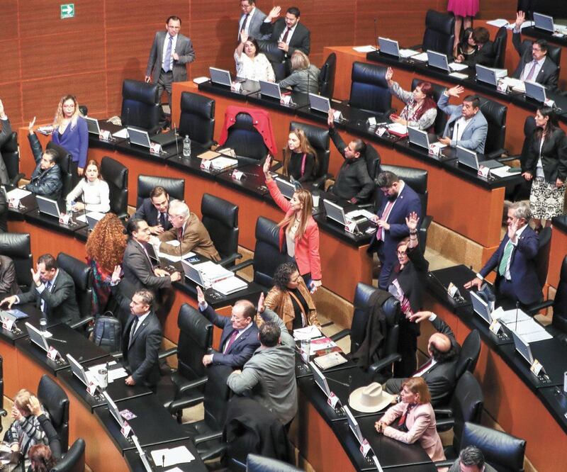 Los legisladores discutirán la regulación del régimen de subcont ratación con propuestas del senador Napoleón Gómez Urrutia (Morena). ARCHIVO EL UNIVERSAL