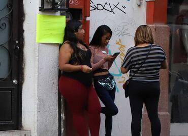 Trabajadoras sexuales sufren violencia de servidores públicos; enfrentan maltrato verbal, amenazas y lesiones: ONG