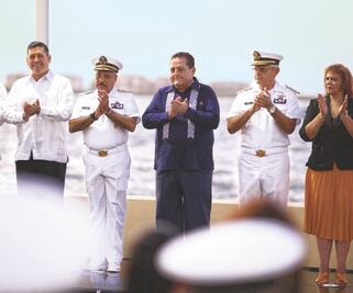 Vuelven abucheos, pero esta vez para Morena y el PAN