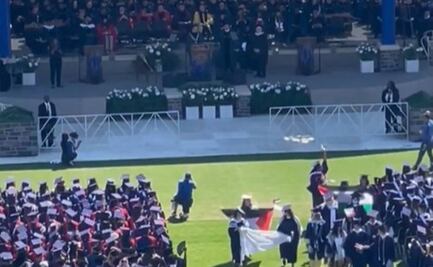 Estudiantes propalestinos se manifiestan durante ceremonia de graduación de actor proisraelí Jerry Seinfeld