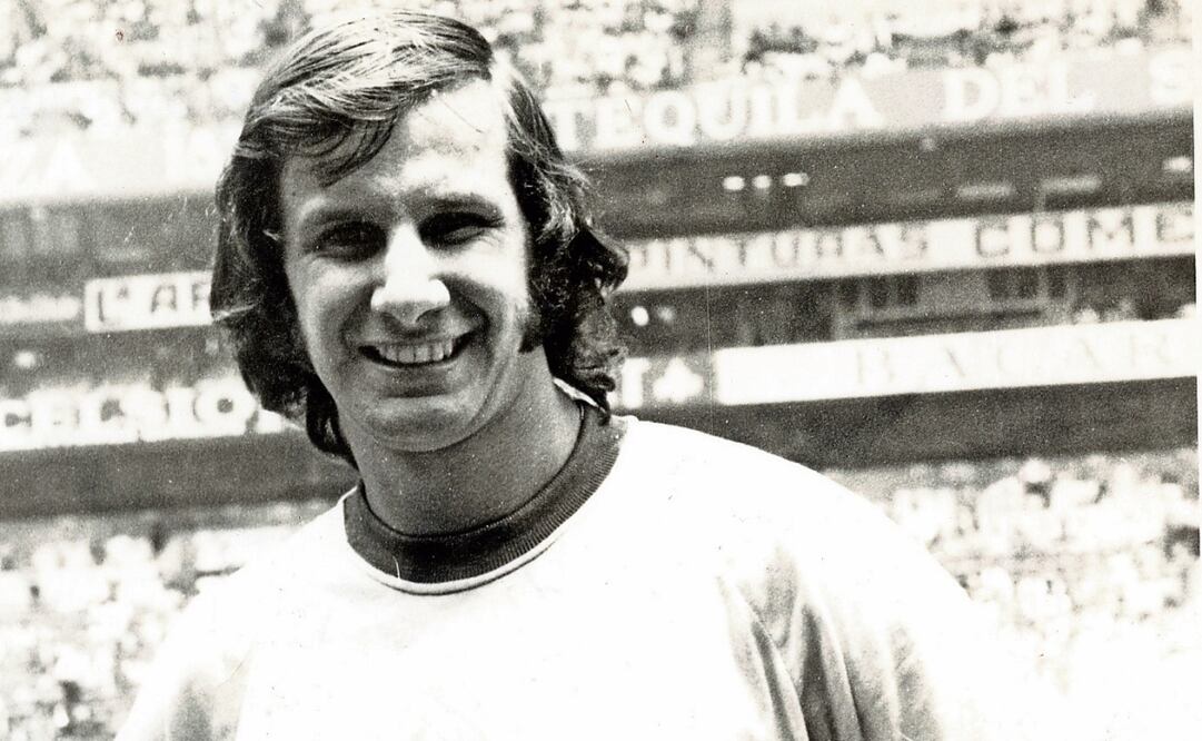 ENRIQUE_BORJA. 26 ABRIL 2011. IMAGEN DE LOS AÑOS 70´S DEL JUGADOR DE FUTBOL ENRIQUE BORJA DEL EQUIPO ÁGUILAS DEL AMÉRICA EN EL ESTADIO AZTECA. FOTOTECA EL UNIVERSAL.