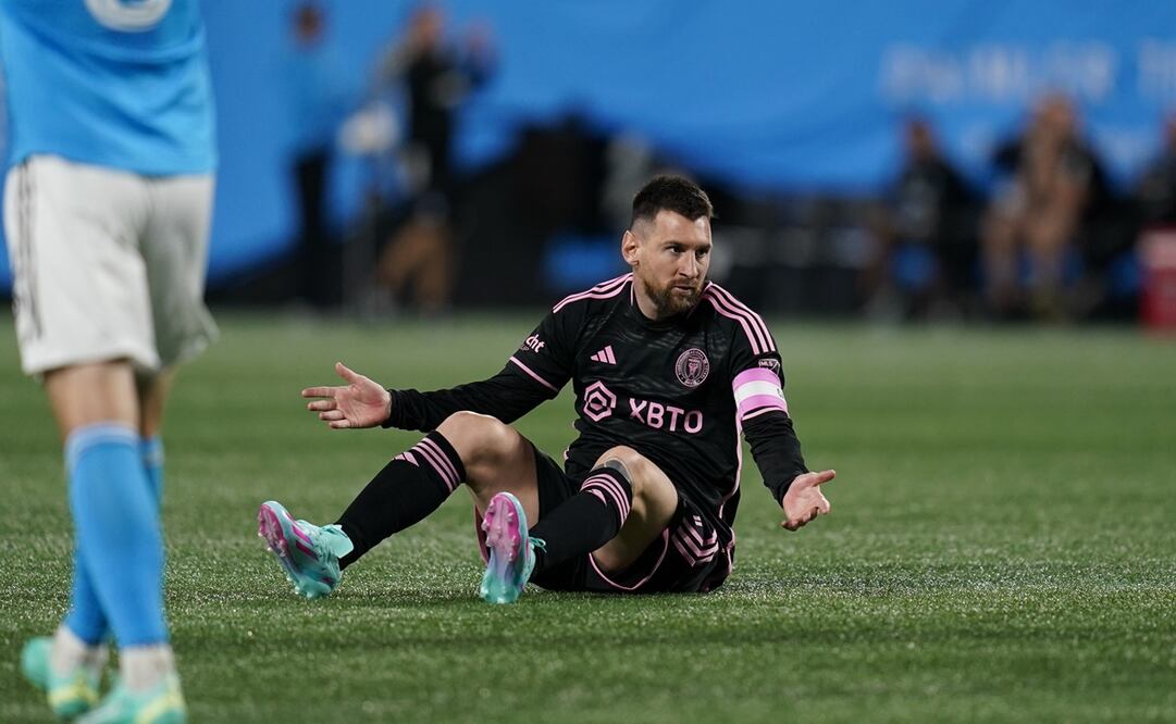 Lionel Messi durante el juego entre Inter Miami y Charlotte FC - Foto: AP