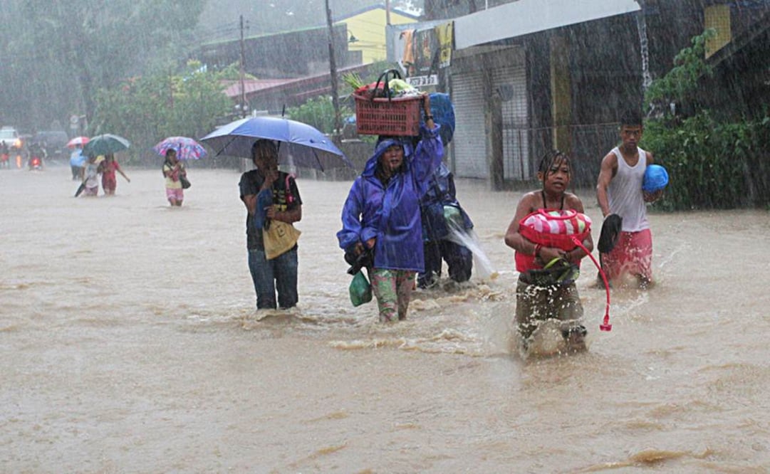 La tormenta se mantiene estacionada en la isla de Luzón con vientos de 100 kilómetros por hora. Foto: Reuters