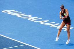 Iva Jovic avanza a semifinales del Abierto de Guadalajara; enfrentará a Cristina Bucsa
