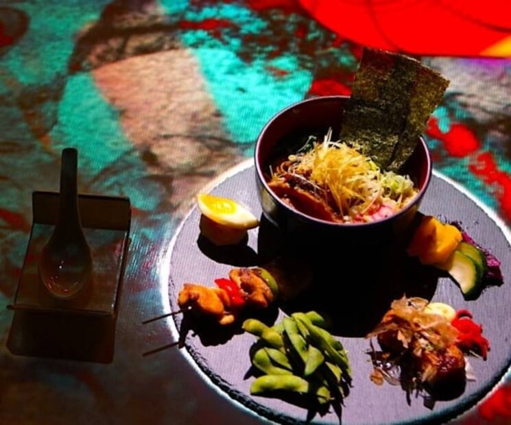 Digital Bistro Japan, cena con video mapping en tu mesa, en CDMX