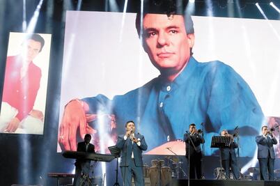 José José fue tormenta en el Zócalo