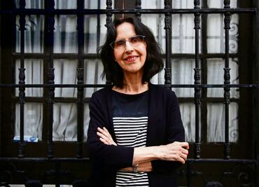 Coral Bracho, gana el Premio FIL la poesía que viene de la tierra, del mundo y de los otros