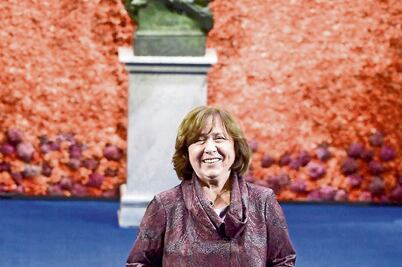 Publican en México libro de la Nobel Svetlana Alexiévich