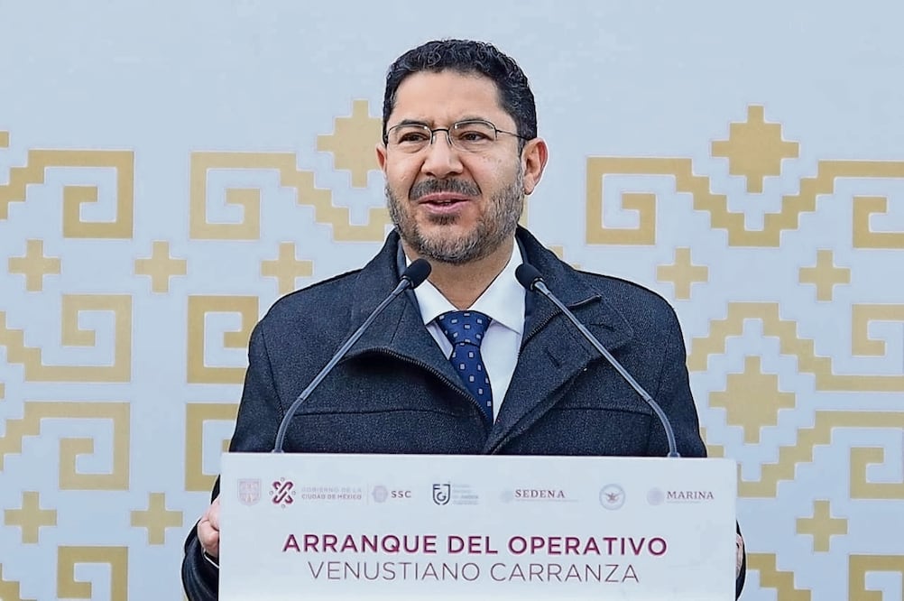 Martí Batres descartó que las personas que se sumaron a Taboada hayan sido del gobierno. Foto: Especial