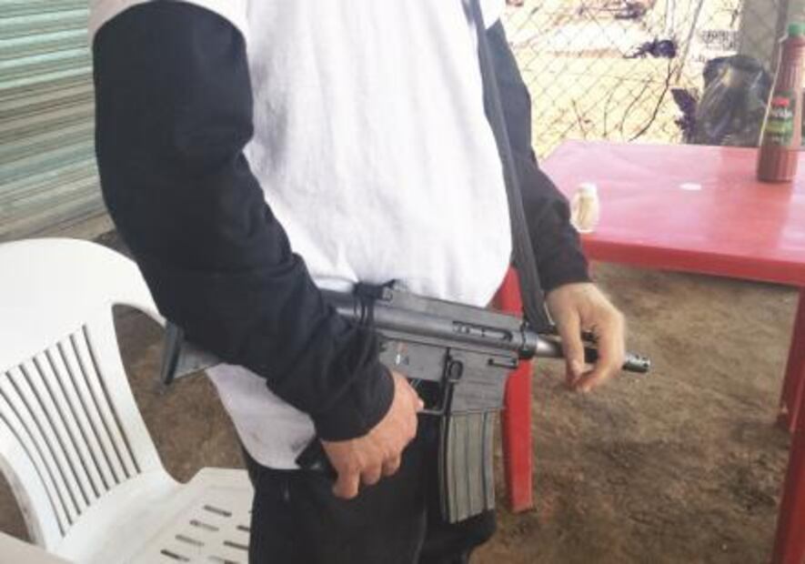 Lucha de cárteles prende Michoacán