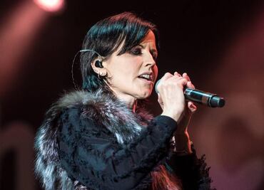 Famosos lamentan la muerte de Dolores O'Riordan, de Cranberries